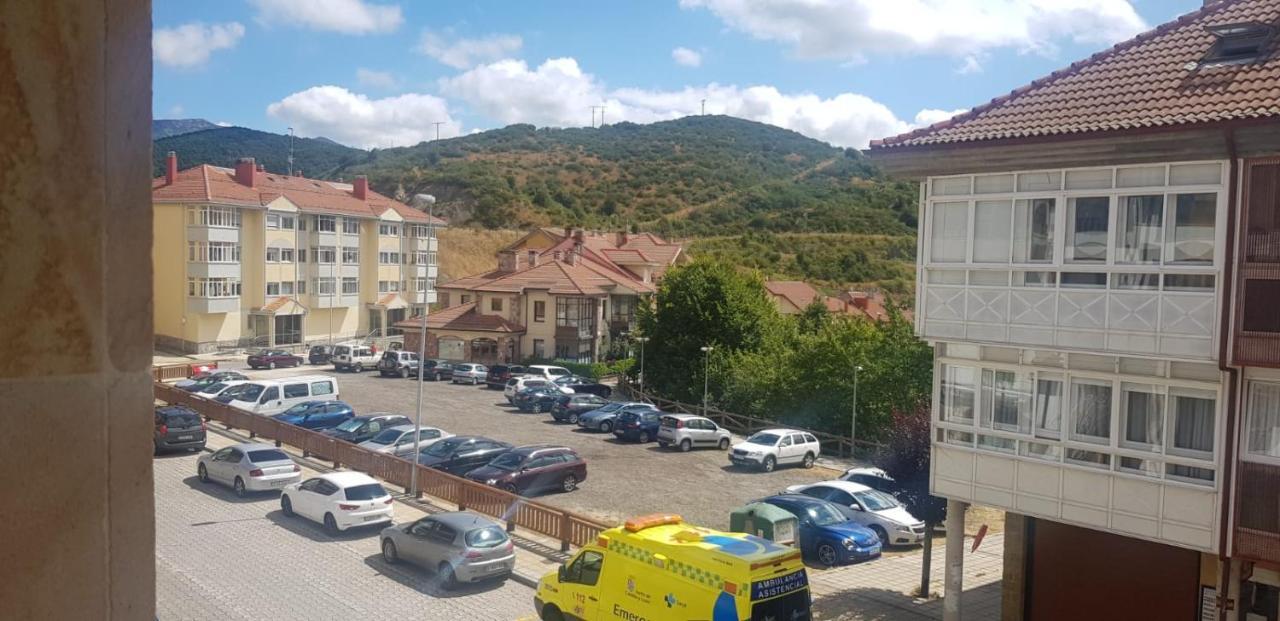 Mym Διαμέρισμα Riaño Εξωτερικό φωτογραφία